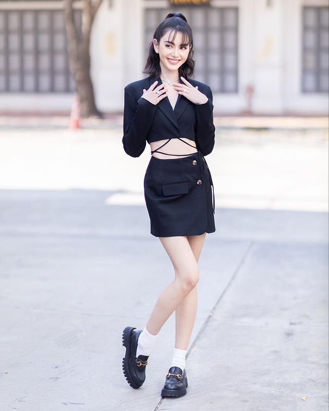 สุดสุดปัง !! ลิซ่า - ใหม่ โชว์หน้าท้องแบนราบ สุดสุดปัง !! ลิซ่า - ใหม่ โชว์หน้าท้องแบนราบ