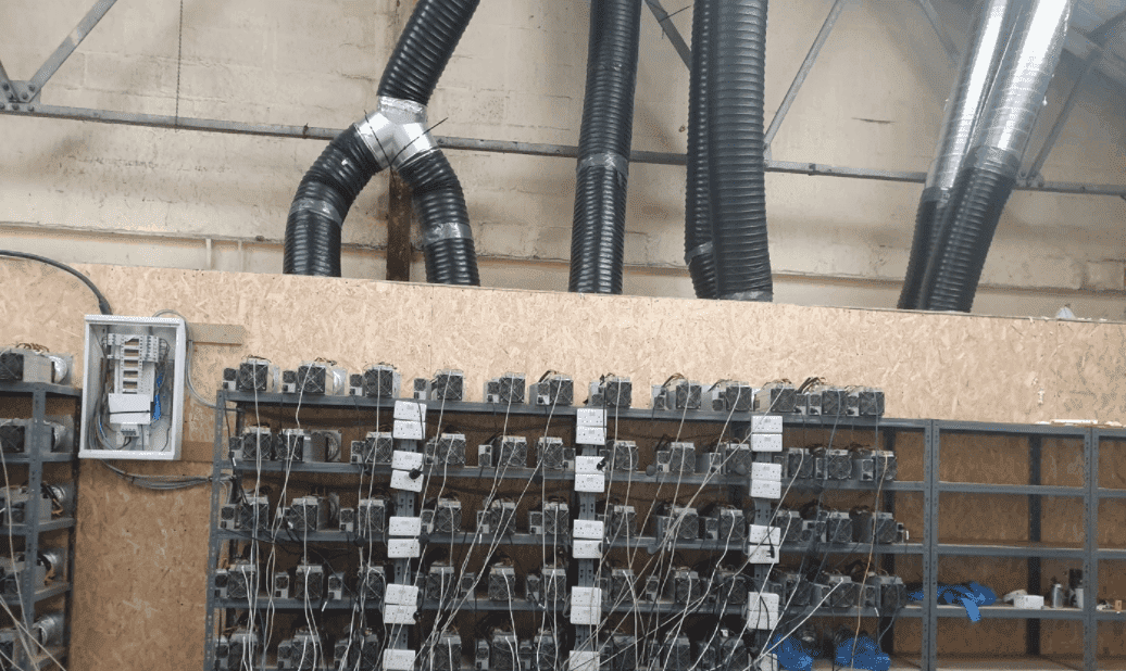 ตำรวจบุกยึดโรงงานต้องสงสัยปลูกกัญชา สุดท้ายคือโรงงานขุดเหมืองคริปโต