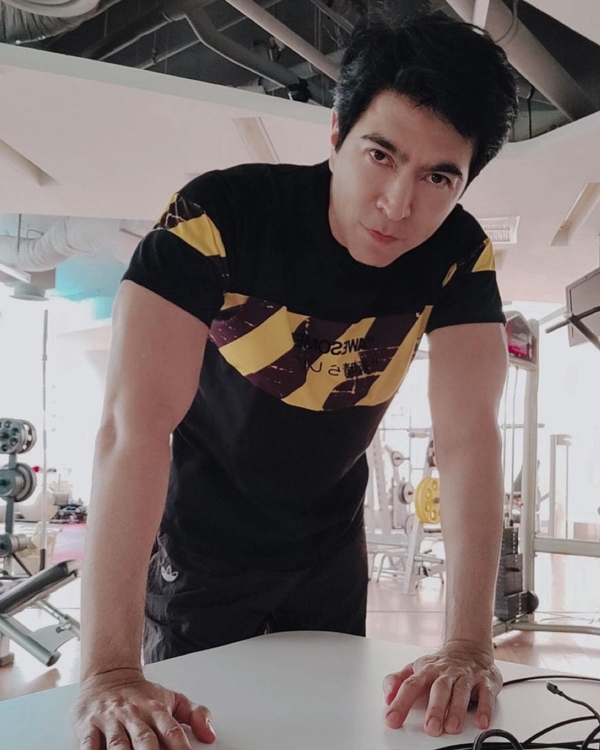 แซม ยุรนันท์ เฉลยที่มาของความหล่อ! แซม ยุรนันท์ เฉลยที่มาของความหล่อ!