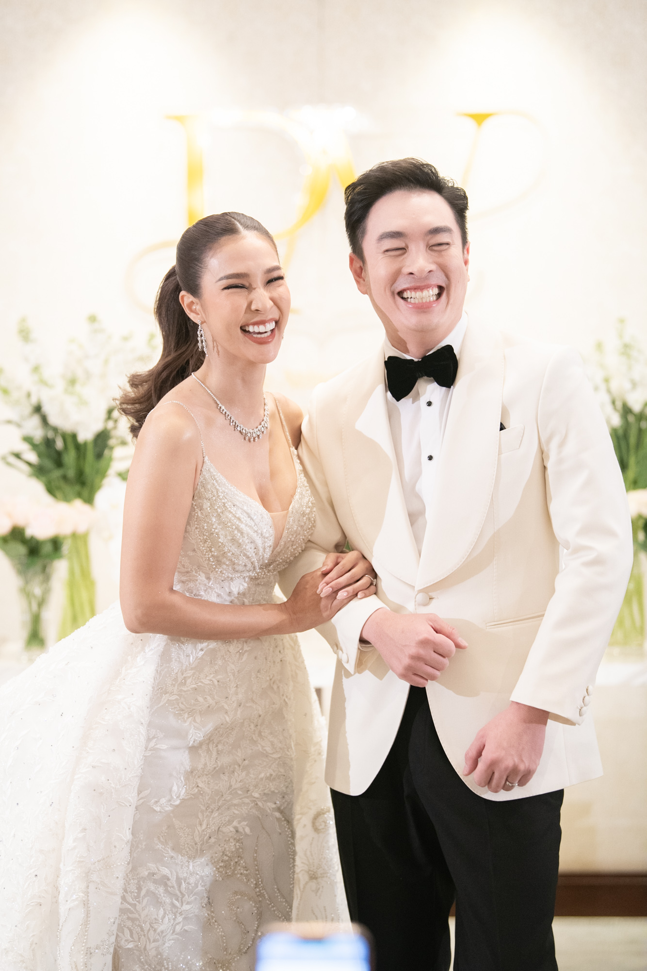 “ปาย สิตางค์-นิก ธนิก” เข้าพิธีวิวาห์หวานชื่น ให้คำมั่นอยู่เคียงกัน ลั่น ยังไม่พร้อมมีทายาท