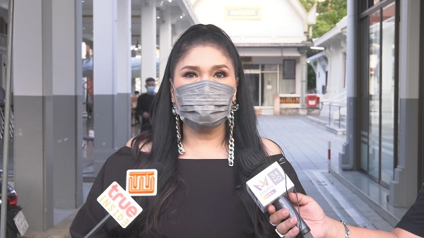  “เอ้ ชุติมา” เชิดชู “ต้อย เศรษฐา” เป็นต้นแบบสถานบันครอบครัว  (มีคลิป) 