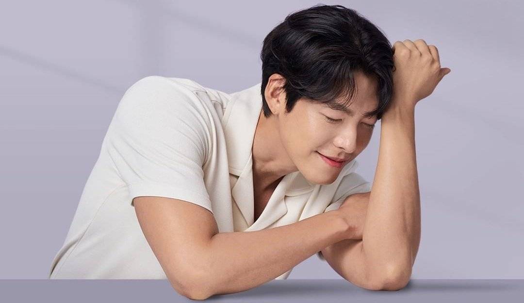 ผลตรวจโควิด-19 ของ คิมอูบิน เป็นบวก ต้นสังกัดสั่งพักการทำกิจกรรมทั้งหมดแล้ว ผลตรวจโควิด-19 ของ คิมอูบิน เป็นบวก ต้นสังกัดสั่งพักการทำกิจกรรมทั้งหมดแล้ว