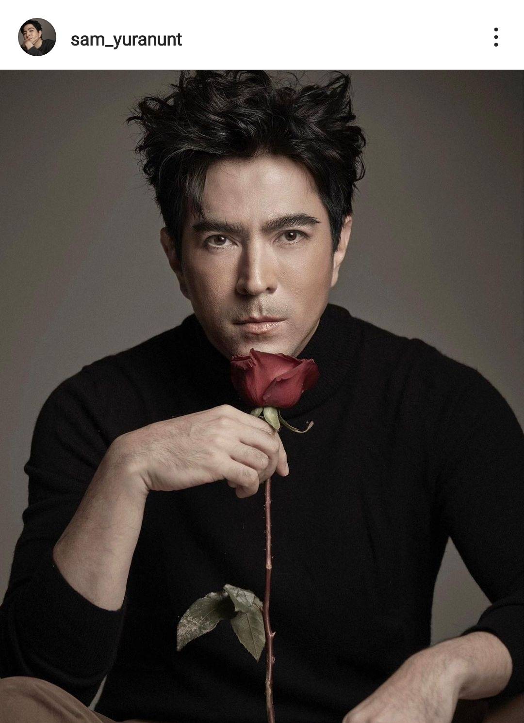 แซม ยุรนันท์ แซวตัวเองถึงวัยรับเบี้ยคนชรา หลังทำบัตรประชาชนในวัย 60 ปี