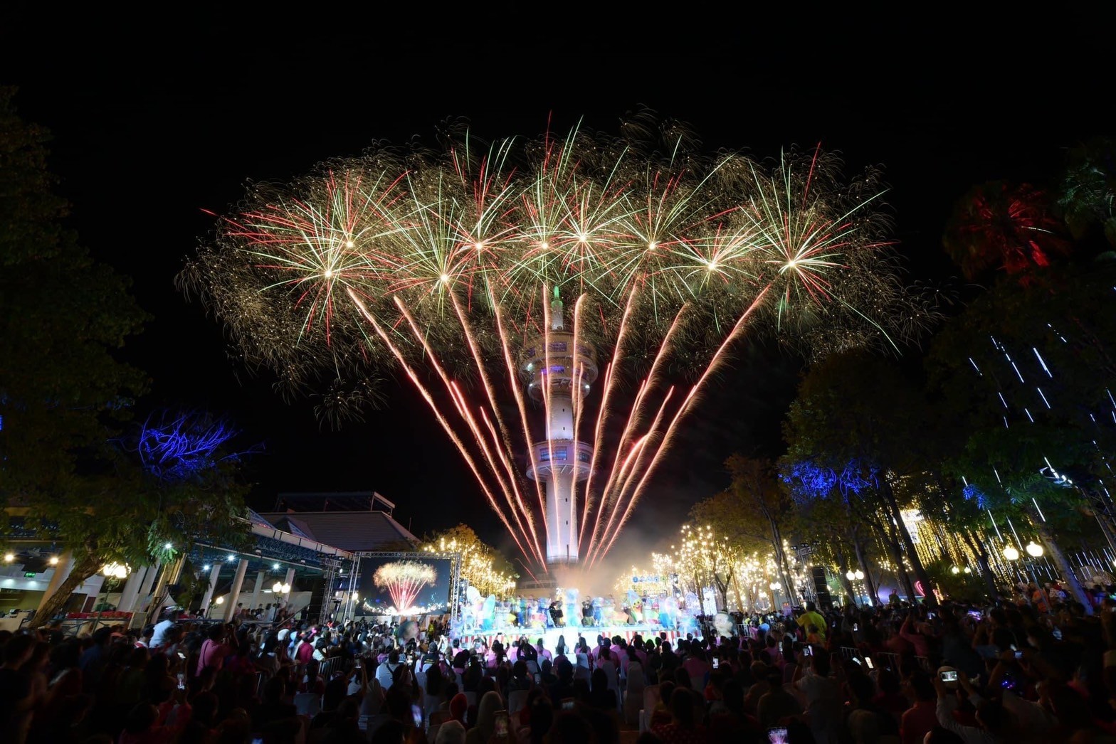 ที่สุดแห่งปี! สุพรรณบุรี Countdown 2023 จัดเต็มเอฟเฟ็กต์พิเศษระดับโลก