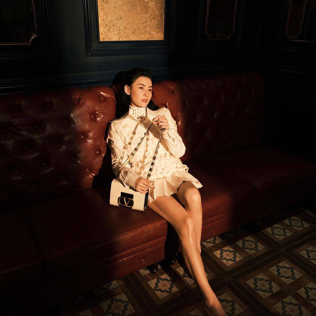 จางป่อจือ รับทรัพย์กว่า 436 ล้านบาท! จากการไลฟ์ขายสินค้าเพียงเดือนเดียว จางป่อจือ รับทรัพย์กว่า 436 ล้านบาท! จากการไลฟ์ขายสินค้าเพียงเดือนเดียว