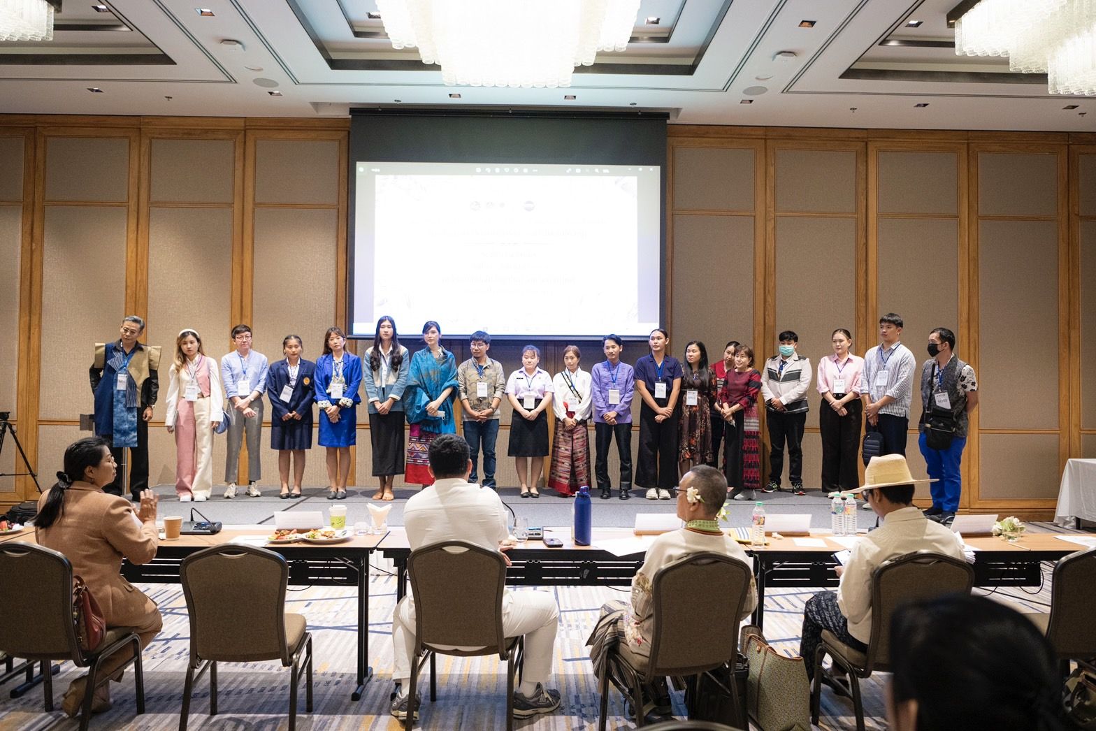 เปิด 10 ผลงานเด่นการออกแบบตัดเย็บ “ชุดผ้าไทยใส่ให้สนุก” เปิด 10 ผลงานเด่นการออกแบบตัดเย็บ “ชุดผ้าไทยใส่ให้สนุก”