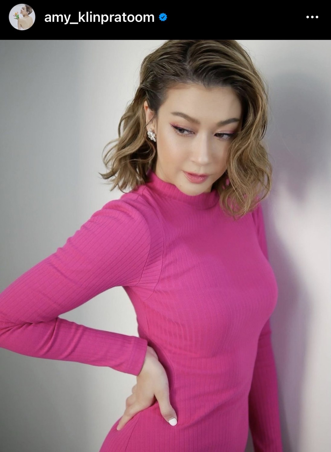 เอมี่ เลิ่กลั่กบอกรักแรกคนในวงการ!!  ด้าน ซี ศิวัฒน์ ต่อสายตรงถึงดาราคนนี้ทันที...