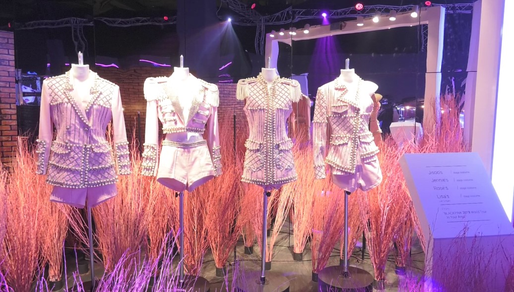 ชมครบทุกโซนใน BLACKPINK IN YOUR AREA POP-UP STORE & EXHIBITION ชมครบทุกโซนใน BLACKPINK IN YOUR AREA POP-UP STORE & EXHIBITION