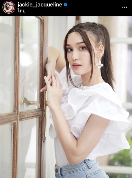 บอย โพสต์ภาพ แจ็คกี้ นั่งคุยกับ เกรท ยิ้มกริ่มมีความสุข... บอย โพสต์ภาพ แจ็คกี้ นั่งคุยกับ เกรท ยิ้มกริ่มมีความสุข...