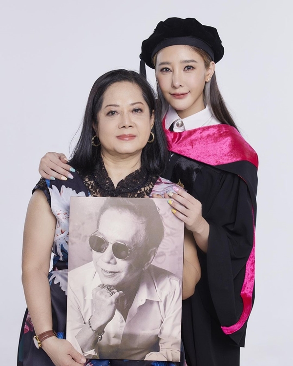 แตงโม นิดา บัณฑิตป้ายแดง เผยเรียนต่อ ป.โท ต่อยอดทำธุรกิจ