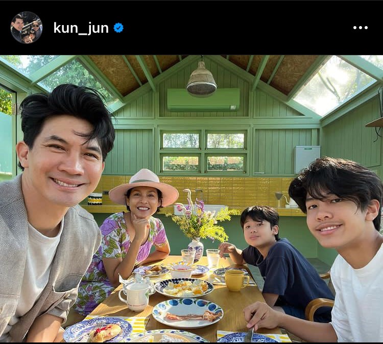 จำจนตาย! หน่อย บุษกร โพสต์ตัดพ้อลูกชายไปเที่ยวเล่นจนลืมแม่ จำจนตาย! หน่อย บุษกร โพสต์ตัดพ้อลูกชายไปเที่ยวเล่นจนลืมแม่