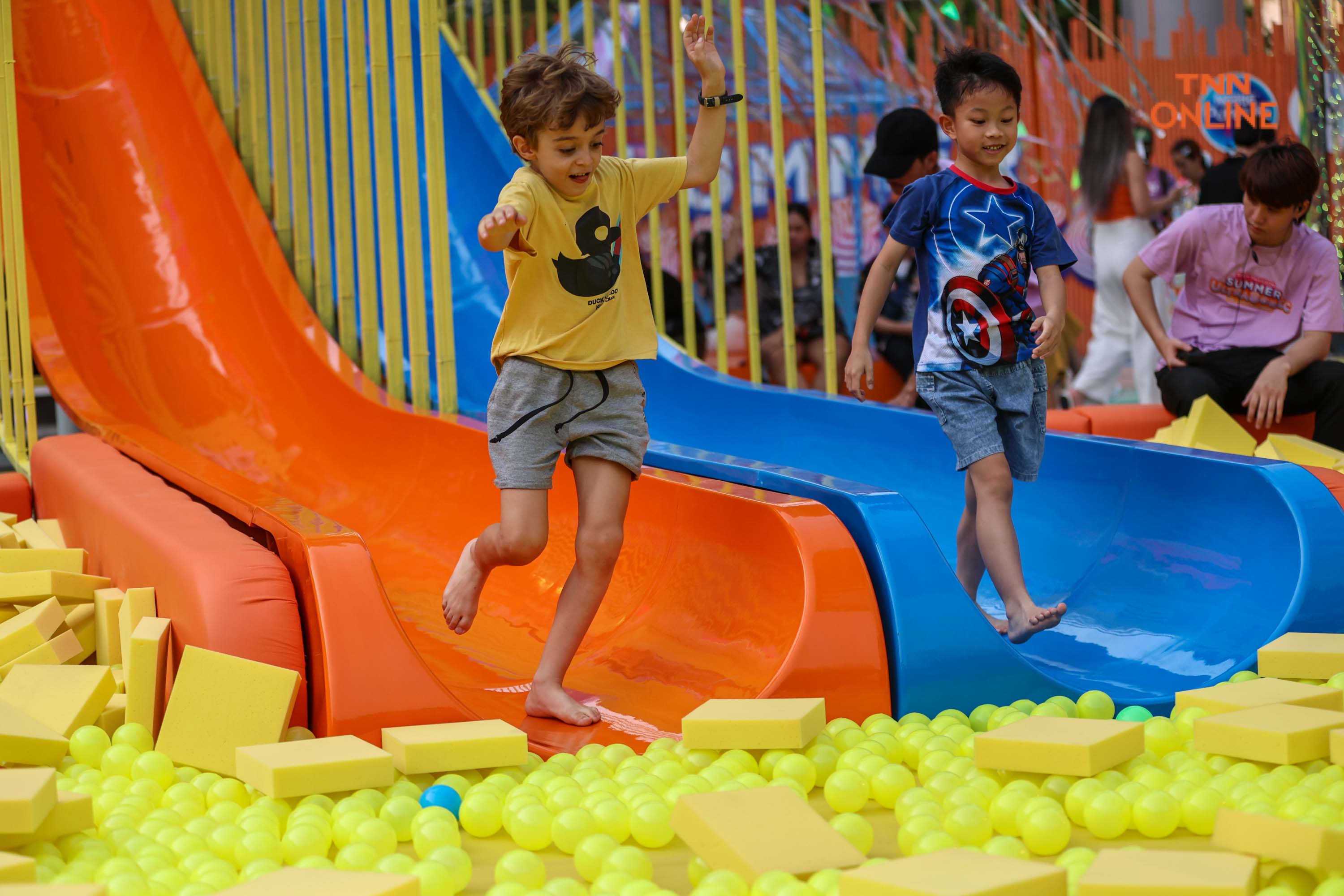 สยามพารากอนรับซัมเมอร์ ยกขบวนสพันจ์บ็อบและเพื่อนมอบความสนุก สยามพารากอนรับซัมเมอร์ ยกขบวนสพันจ์บ็อบและเพื่อนมอบความสนุก