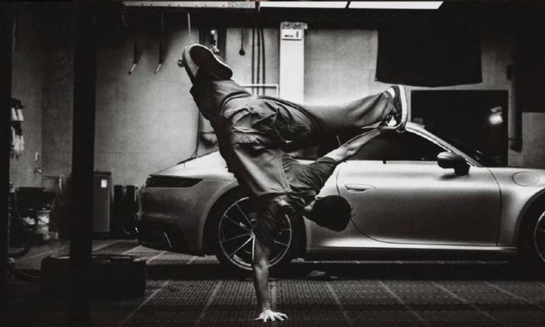 ไม่ต้องหักโหม!! แฟนๆ ห่วง ‘หวังอี้ป๋อ’ กลับมาโปรโมตหนังทั้งที่ยังไม่หายดี