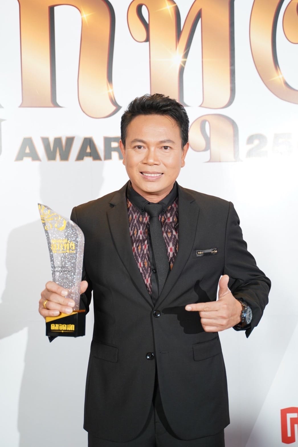 มนต์แคน แก่นคูณ โพสต์ขอบคุณแฟนๆ หลังมียอดวิวบนยูทูปไทย สูงสุด 3 ปีซ้อน