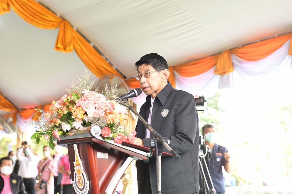 วิษณุ เครืองาม : ที่ปรึกษานายกฯ คนใหม่ ประวัติ ผลงาน และบทบาททางการเมือง วิษณุ เครืองาม : ที่ปรึกษานายกฯ คนใหม่ ประวัติ ผลงาน และบทบาททางการเมือง