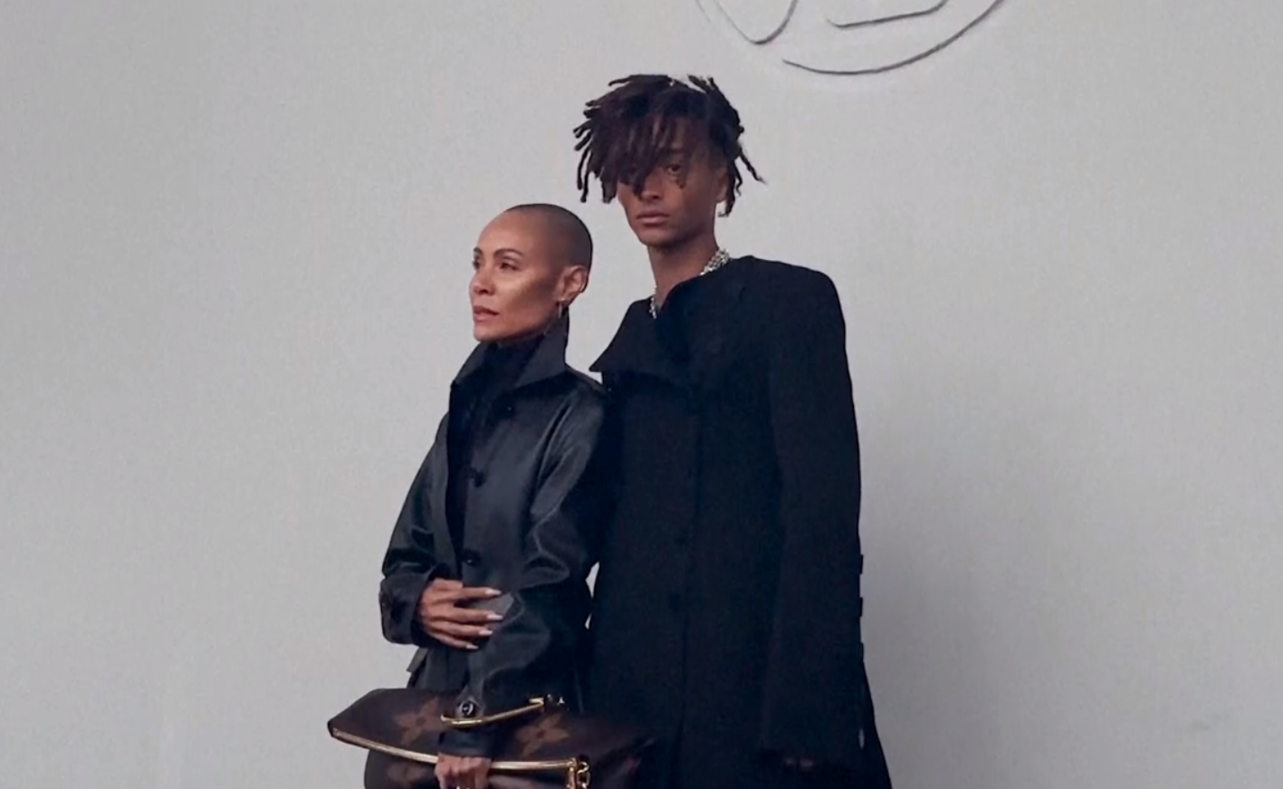 “Louis Vuitton” จัดแฟชั่นโชว์ครั้งแรกที่เกาหลีใต้ ศิลปิน K-Pop ร่วมงานเพียบ