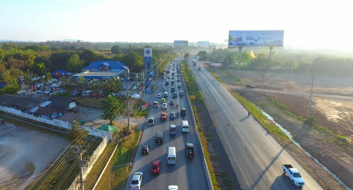 จราจรวันนี้ 29 ธ.ค. เปิดภาพมุมสูง ถนนมิตรภาพช่วงกลางดง ยังติดหนึบ จราจรวันนี้ 29 ธ.ค. เปิดภาพมุมสูง ถนนมิตรภาพช่วงกลางดง ยังติดหนึบ