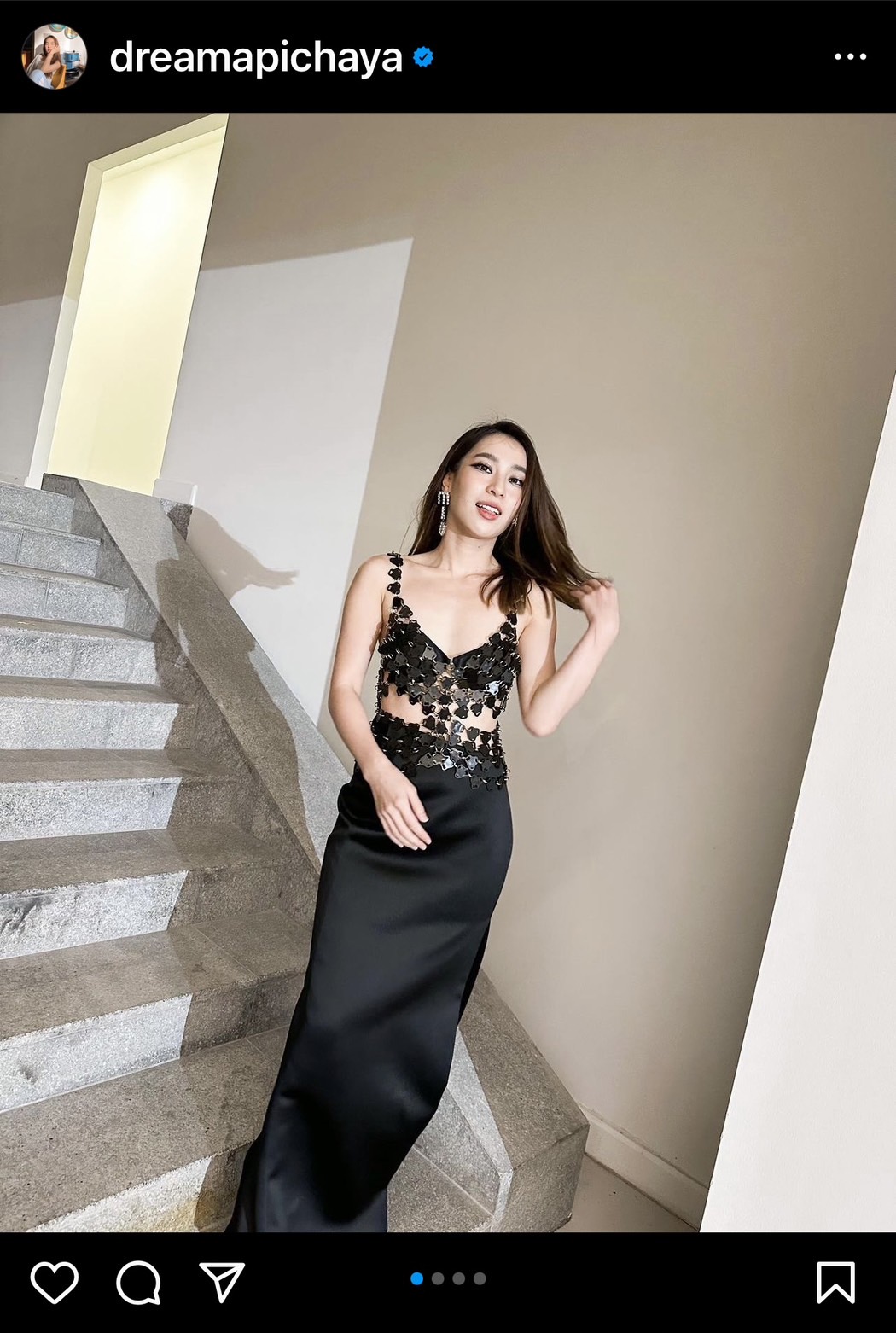 มีน พีรวิชญ์ ควงแฟนสาว  ดรีม อภิชญา  เข้ารดน้ำพ่อเเม่วันสงกรานต์