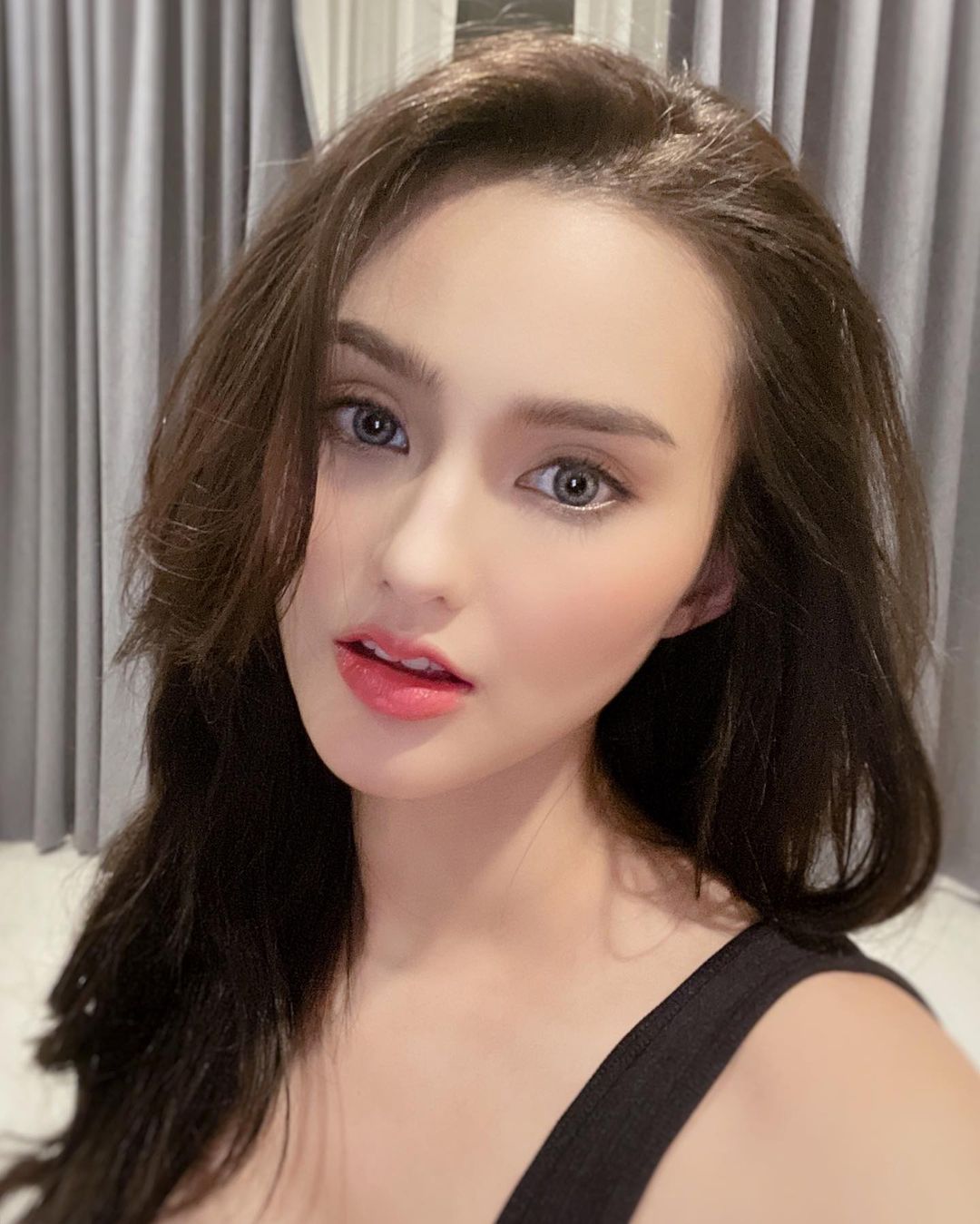 แคทรียา-เต้ วิทย์สรัช เคลียร์หลังถูกโยงเป็นมือที่ 3 เคลลี่-นาย ทำรักร้าว แคทรียา-เต้ วิทย์สรัช เคลียร์หลังถูกโยงเป็นมือที่ 3 เคลลี่-นาย ทำรักร้าว