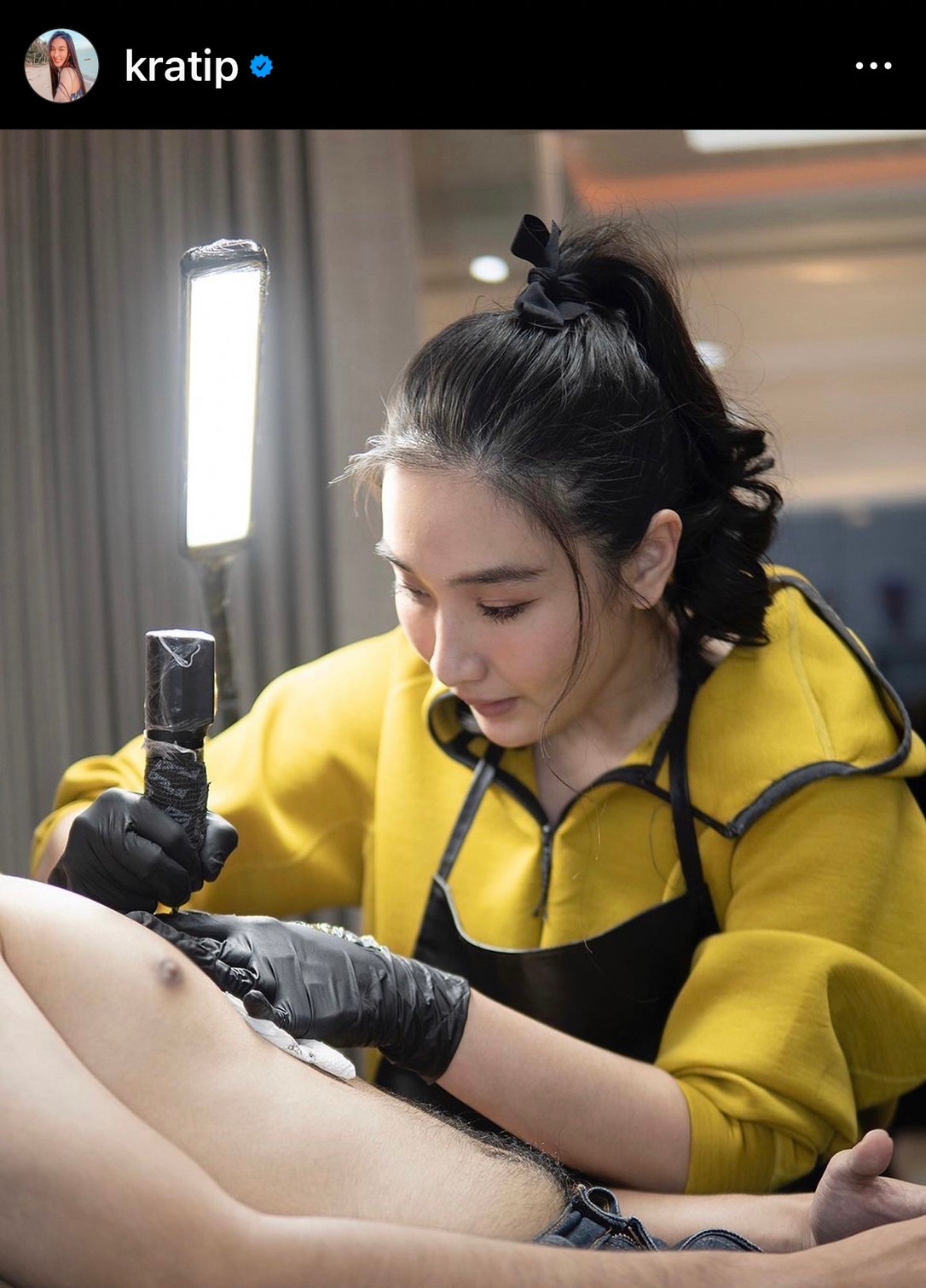 ชื่นชมน้ำใจ “กระติ๊บ” ขอสักฟรี 2 ผู้บริจาคร่างกายให้สภากาชาดไทย ชื่นชมน้ำใจ “กระติ๊บ” ขอสักฟรี 2 ผู้บริจาคร่างกายให้สภากาชาดไทย