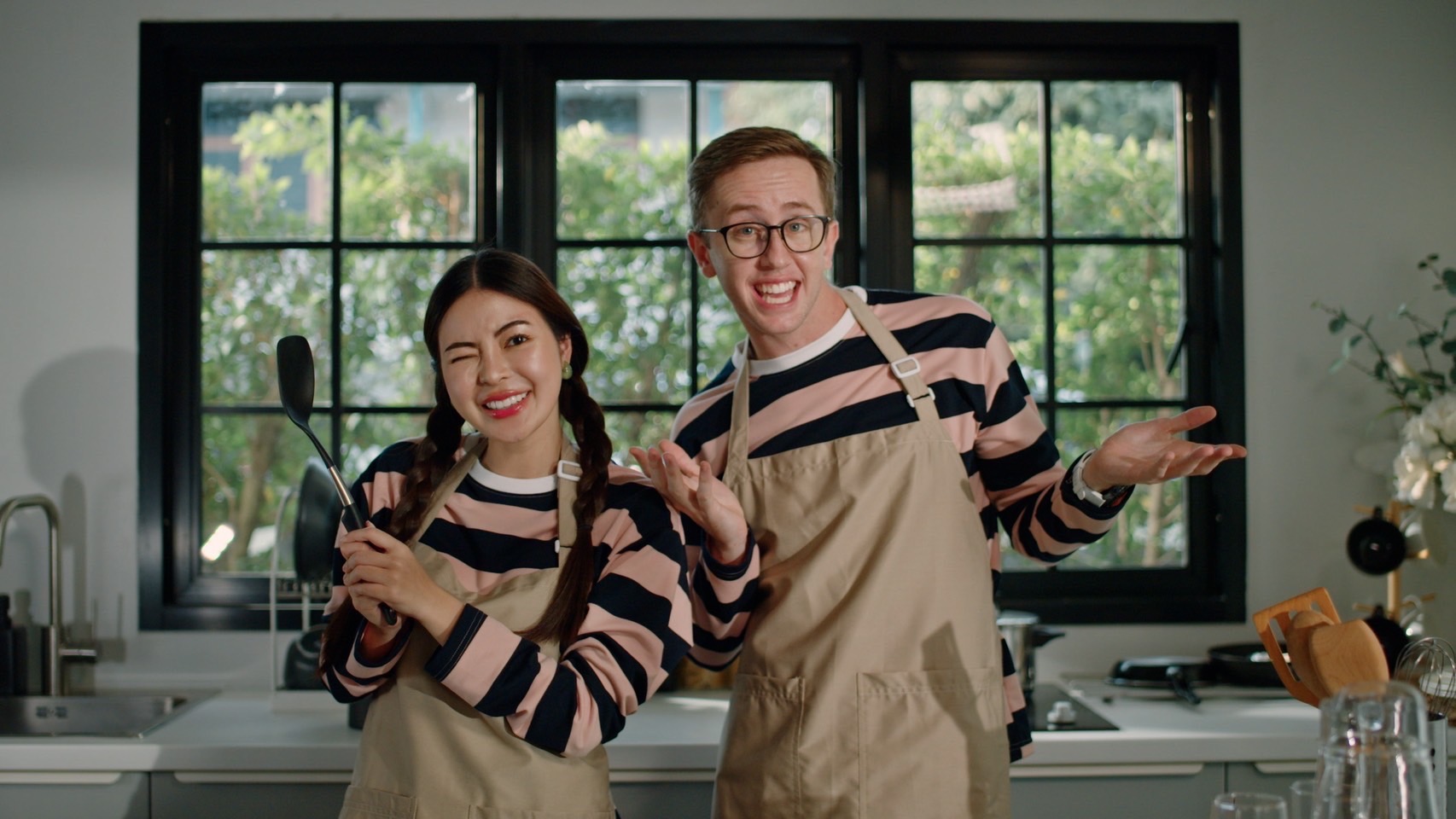 เอวา ปล่อยซิงเกิ้ลเพลงใหม่ ด้านหวานใจ เนท ร่วมแจมร้องแร็ป เอวา ปล่อยซิงเกิ้ลเพลงใหม่ ด้านหวานใจ เนท ร่วมแจมร้องแร็ป