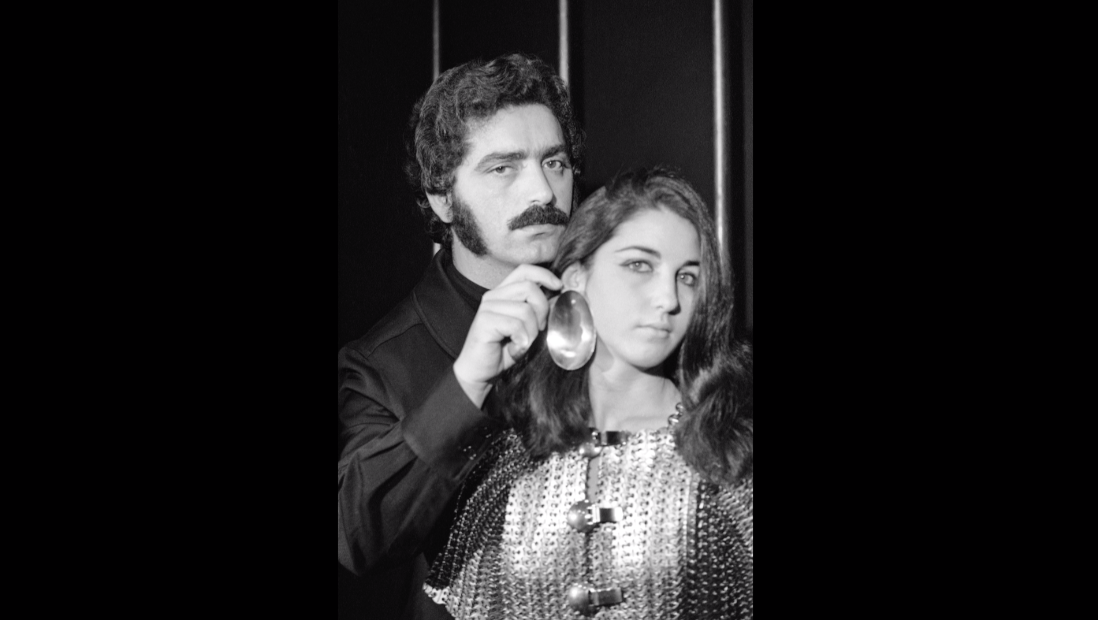 สิ้น 'Paco Rabanne'!! ดีไซเนอร์ระดับตำนานชาวสเปน ขวัญใจเซเลบสายชิคทั่วโลก สิ้น 'Paco Rabanne'!! ดีไซเนอร์ระดับตำนานชาวสเปน ขวัญใจเซเลบสายชิคทั่วโลก