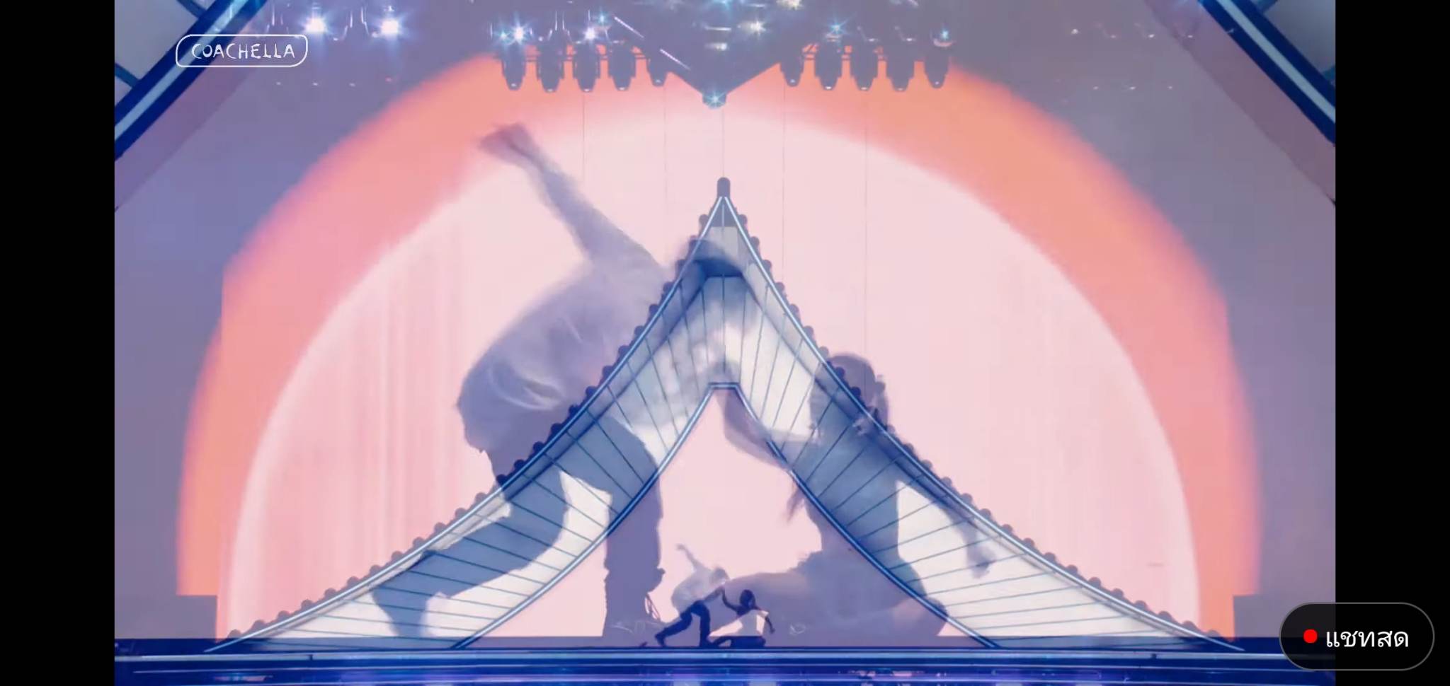 เทียบกันจะ ๆ โชว์ BLACKPINK Coachella 2023 Week 2 ดีกว่าเดิม!!! 