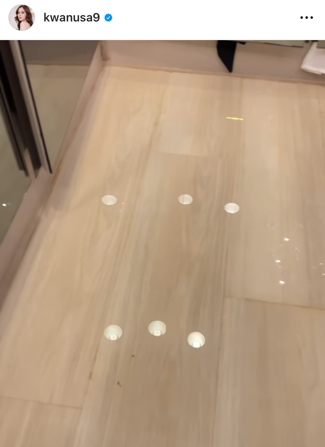 แทบทรุด! ขวัญ อุษามณี เจอน้ำท่วมห้อง ไม่ทราบสาเหตุ 