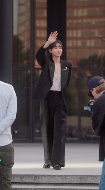 ฮอตทะลุล้านทวีต!! 'เตนล์ ชิตพล’ เซ็กซี่ซีทรูร่วมชมแฟชั่นโชว์ที่เบอร์ลินกับ 'มาร์ค ต้วน - คิตตี้ ชิชา' ฮอตทะลุล้านทวีต!! 'เตนล์ ชิตพล’ เซ็กซี่ซีทรูร่วมชมแฟชั่นโชว์ที่เบอร์ลินกับ 'มาร์ค ต้วน - คิตตี้ ชิชา'