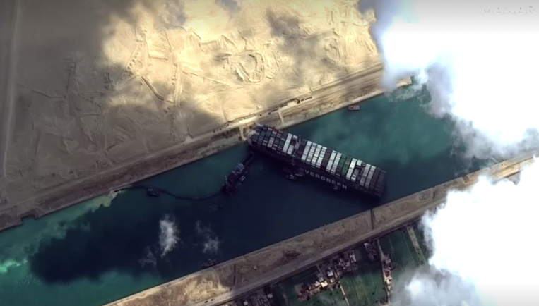 ปิด ‘คลองสุเอซ’ กระทบการค้าโลก-ตลาดน้ำมัน ปิด ‘คลองสุเอซ’ กระทบการค้าโลก-ตลาดน้ำมัน