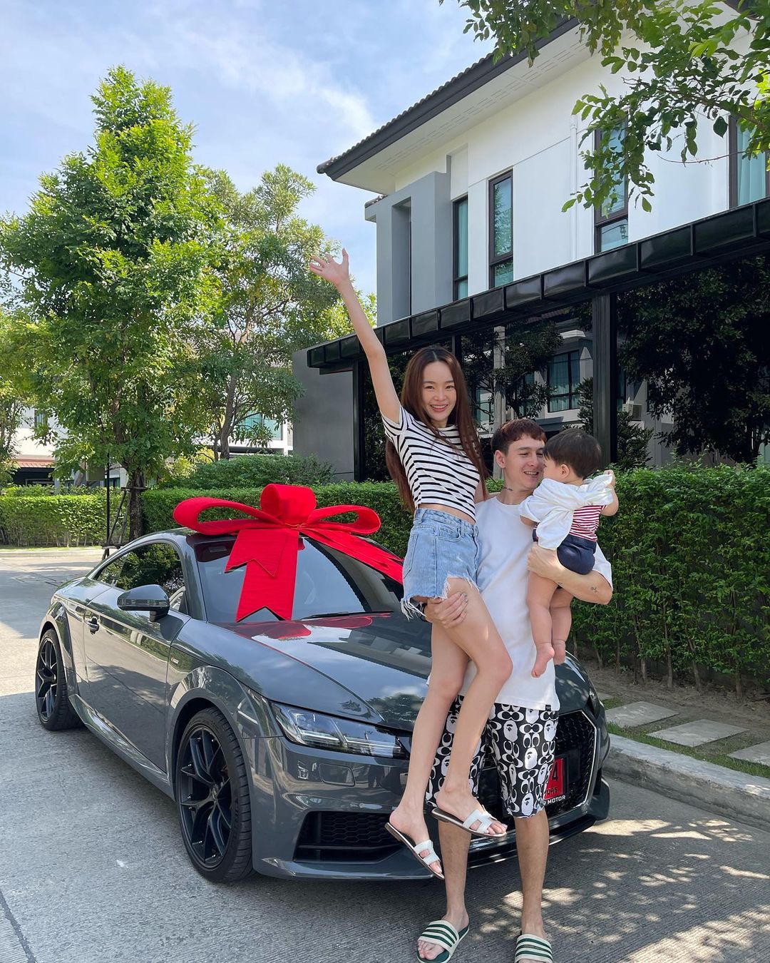 “ปุ้มปุ้ย” ทุ่ม 12 ล้าน ปิดหนี้บ้านเซอร์ไพรส์ “กวินท์” (มีคลิป)