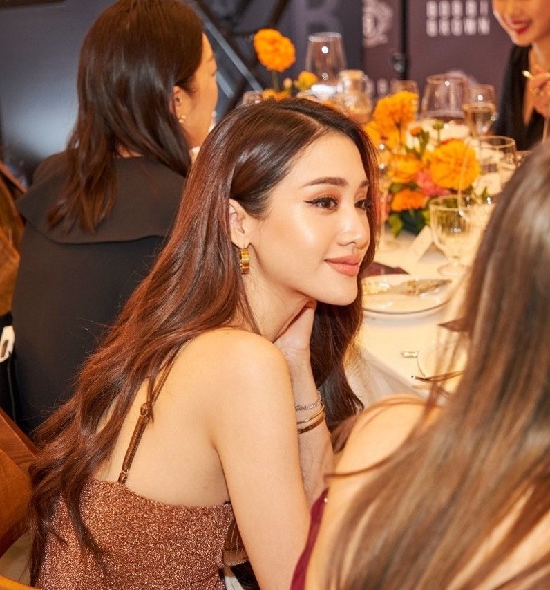 สวยสับสาดออร่า!! 'พิม พิมประภา' ลัดฟ้าร่วมอีเวนต์หรู โกยใจหนุ่มๆ เกาหลี