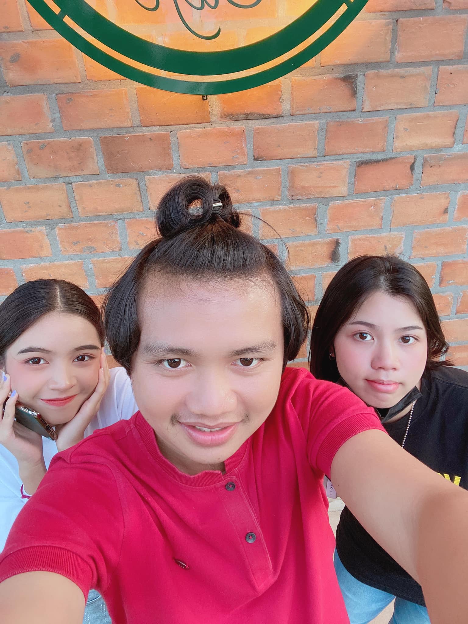 ผจก.กระต่าย พรรณนิภา ลั่นเลิกอดีตภรรยา 3 ปีที่แล้ว ไม่เกี่ยวนักร้องสาว รับมีลูกด้วยกันจริง! ผจก.กระต่าย พรรณนิภา ลั่นเลิกอดีตภรรยา 3 ปีที่แล้ว ไม่เกี่ยวนักร้องสาว รับมีลูกด้วยกันจริง!