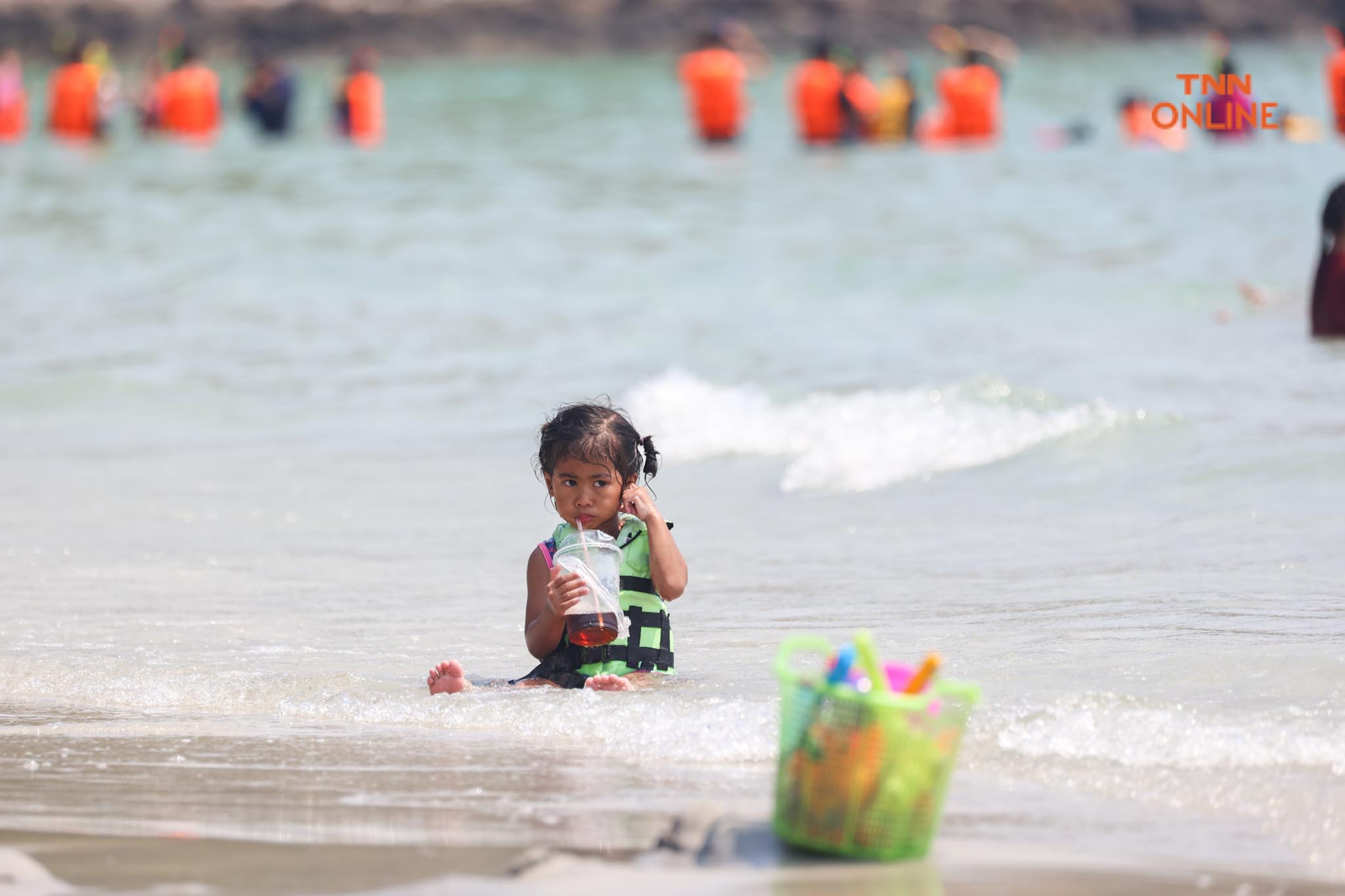 เที่ยวทะเลคลายร้อน พ่อ-แม่ พาบุตรหลานเที่ยวช่วงปิดเทอม เที่ยวทะเลคลายร้อน พ่อ-แม่ พาบุตรหลานเที่ยวช่วงปิดเทอม