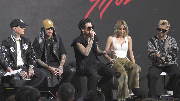 “ป๊อก ภัสสรกรณ์” ลุยเปิดค่ายเพลง พร้อมเผยโฉมศิลปินในสังกัดครั้งแรก   (มีคลิป)