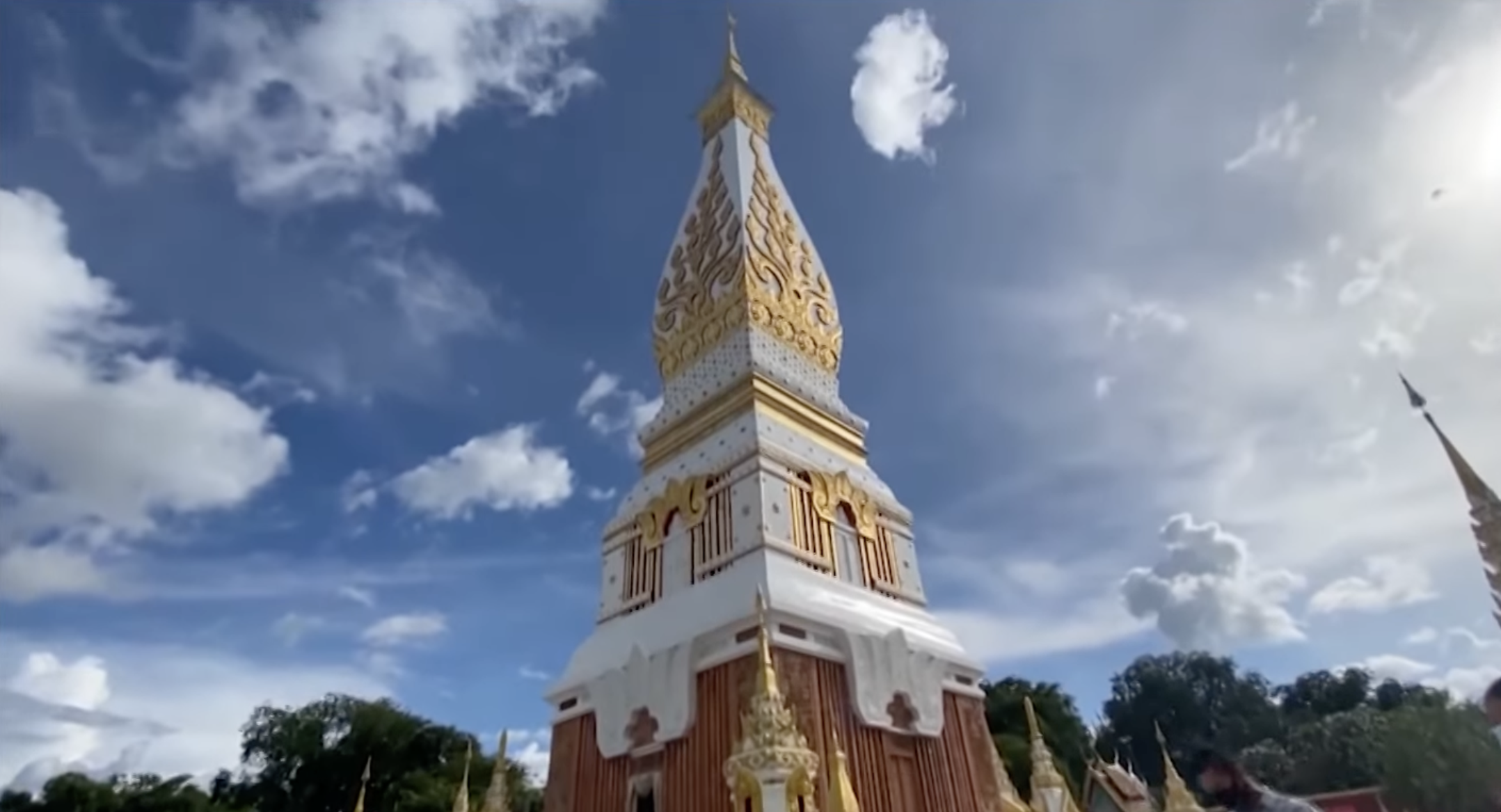 พระธาตุพนม ศาสนสถานศักดิ์สิทธิ์แห่งภาคอีสาน พระธาตุพนม ศาสนสถานศักดิ์สิทธิ์แห่งภาคอีสาน