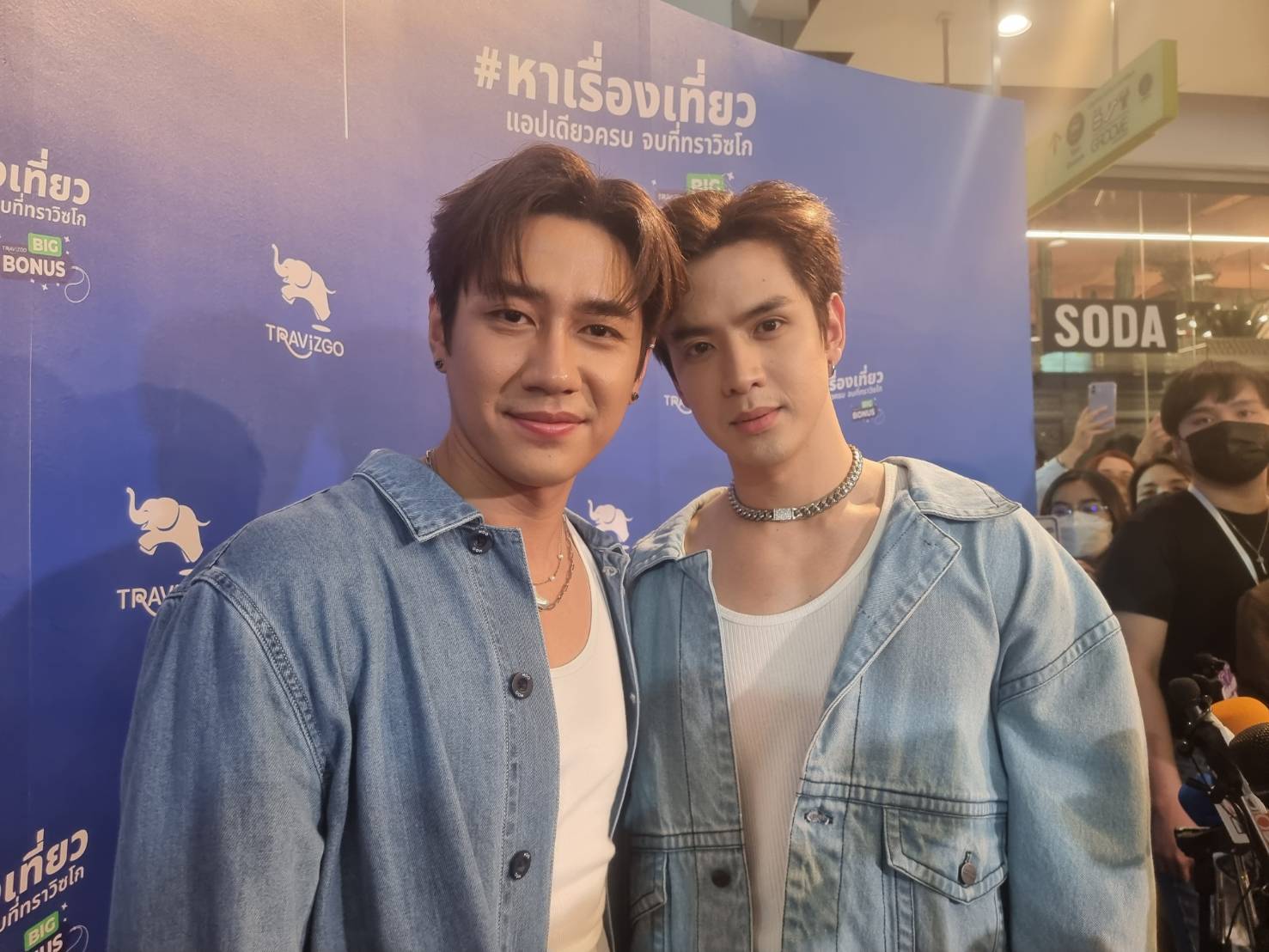 “ฟิล์ม-แจม” เตรียมจัดแฟนมีตติ้ง ปัดอัปค่าตัวพุ่งสูง