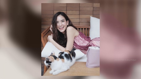 พลอย ชิดจันทร์ เผยหันมาทำธุรกิจออนไลน์มากขึ้น (มีคลิป) พลอย ชิดจันทร์ เผยหันมาทำธุรกิจออนไลน์มากขึ้น (มีคลิป)