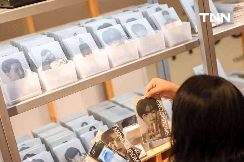 แฟนคลับทะลัก BTS POP-UP : MONOCHROME IN BANGKOK เปิดแห่งแรกในเอเชียตะวันออกเฉียงใต้ที่สยามพารากอน แฟนคลับทะลัก BTS POP-UP : MONOCHROME IN BANGKOK เปิดแห่งแรกในเอเชียตะวันออกเฉียงใต้ที่สยามพารากอน