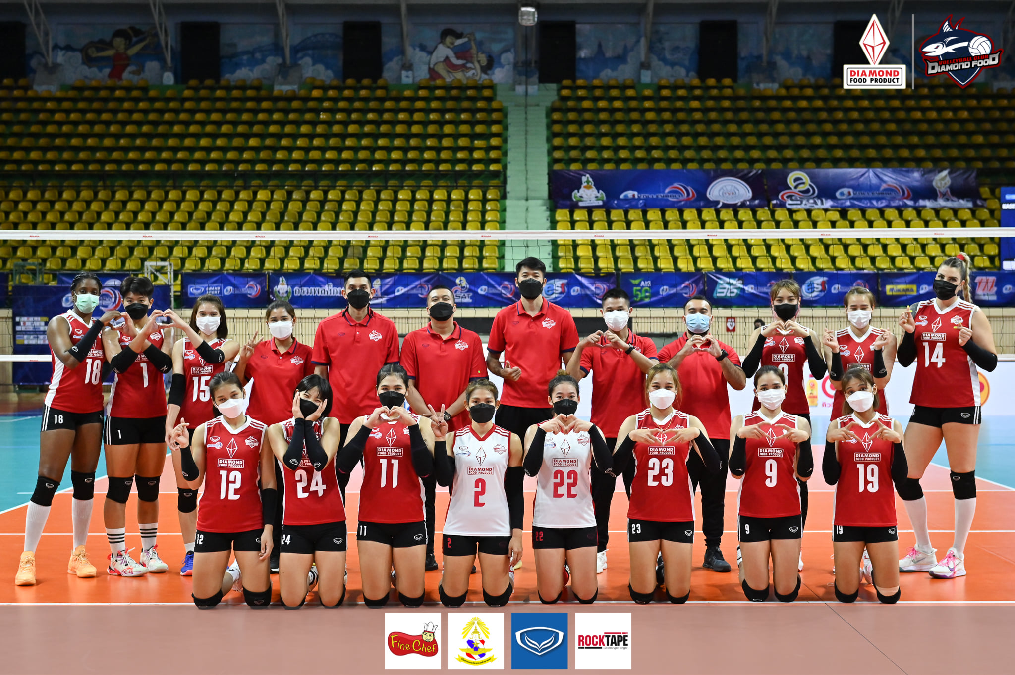 ล้วงลึกชีวิตอีกหนึ่งลูกนางฟ้า 'ป๊อป นริศรา' ที่กว่าจะมีวันนี้ไม่ง่ายเลย