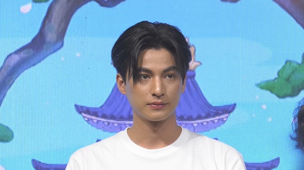 “กลัฟ คณาวุฒิ” เชื่อแฟนคลับเข้าใจ หลังมีดราม่าคู่จิ้น (มีคลิป)
