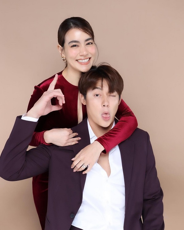 คิมเบอร์ลี่ เผยเตรียมช่วงไว้ให้แฟนคลับในงานแต่ง (มีคลิป) คิมเบอร์ลี่ เผยเตรียมช่วงไว้ให้แฟนคลับในงานแต่ง (มีคลิป)