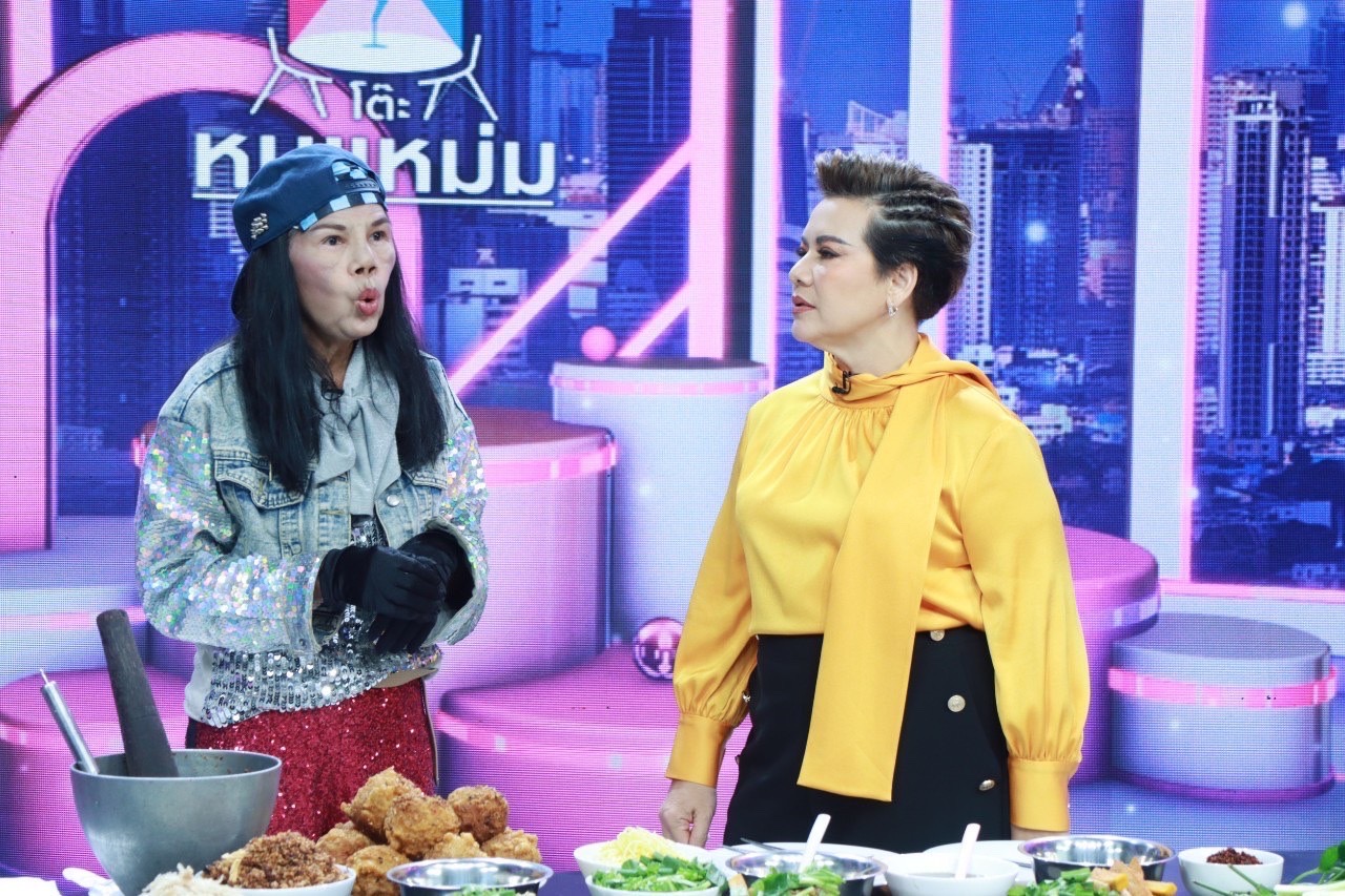 อ้อยใจ แดนอีสาน เผยวิกฤตชีวิตเคยถูกโกงค่าตัว รับผันตัวเป็นแม่ค้าข้างถนน อ้อยใจ แดนอีสาน เผยวิกฤตชีวิตเคยถูกโกงค่าตัว รับผันตัวเป็นแม่ค้าข้างถนน