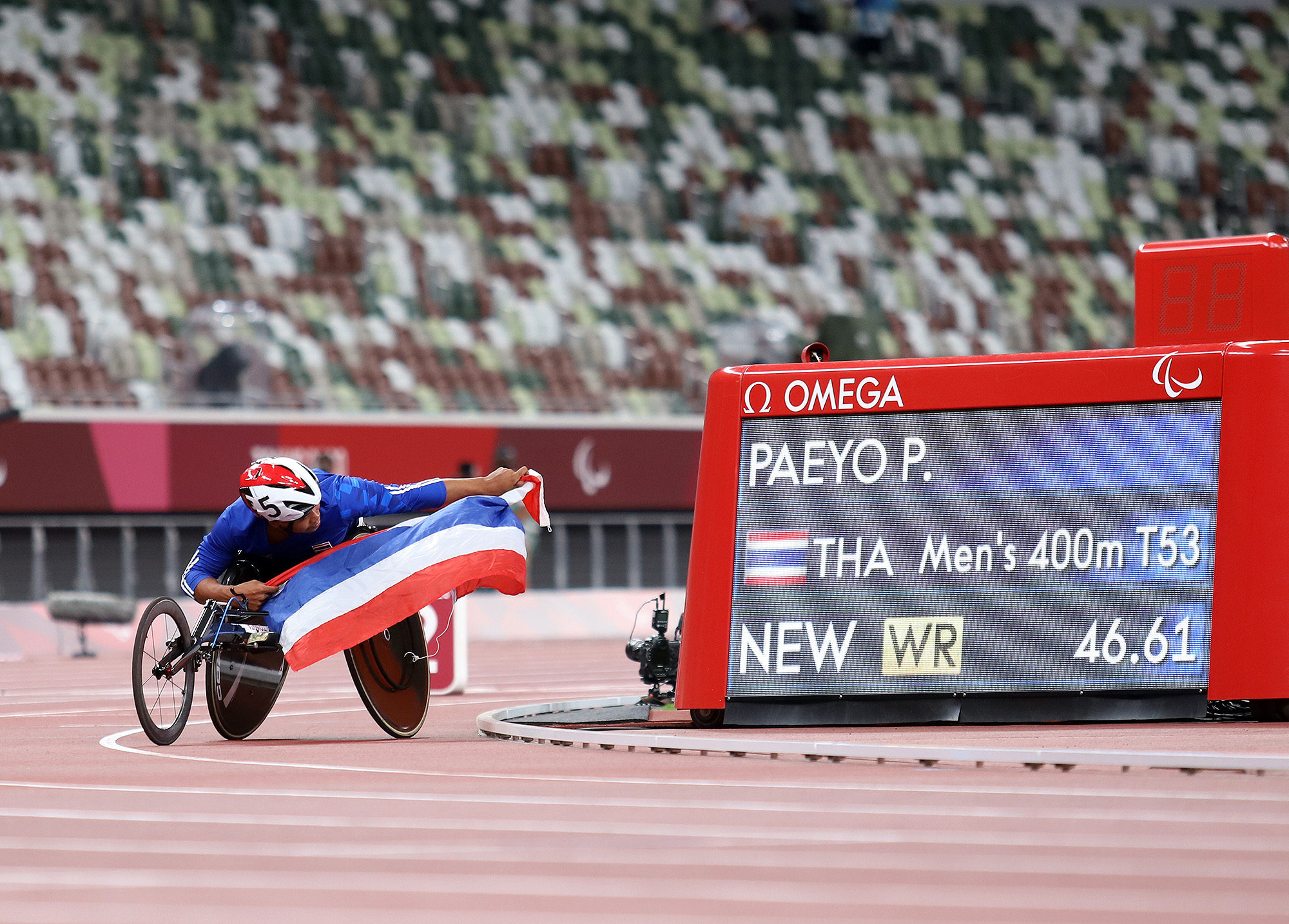 ทุบสถิติโลก! 'พงศกร แปยอ' นำม้วนเดียวคว้าทองวีลแชร์เรซซิ่งศึกพาราฯเกมส์