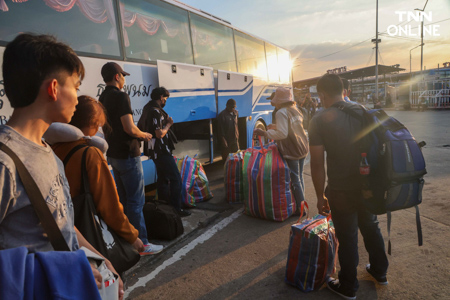 หมอชิต 2 คึกคัก ปชช. ทยอยเดินทางกลับบ้านช่วงเทศกาลปีใหม่ หมอชิต 2 คึกคัก ปชช. ทยอยเดินทางกลับบ้านช่วงเทศกาลปีใหม่