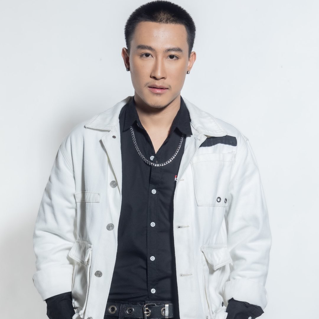 เหล่าคนดังตกใจ!!  ยอดติดตามเฟซบุ๊กลดวูบ เหลือแค่หลักพัน 