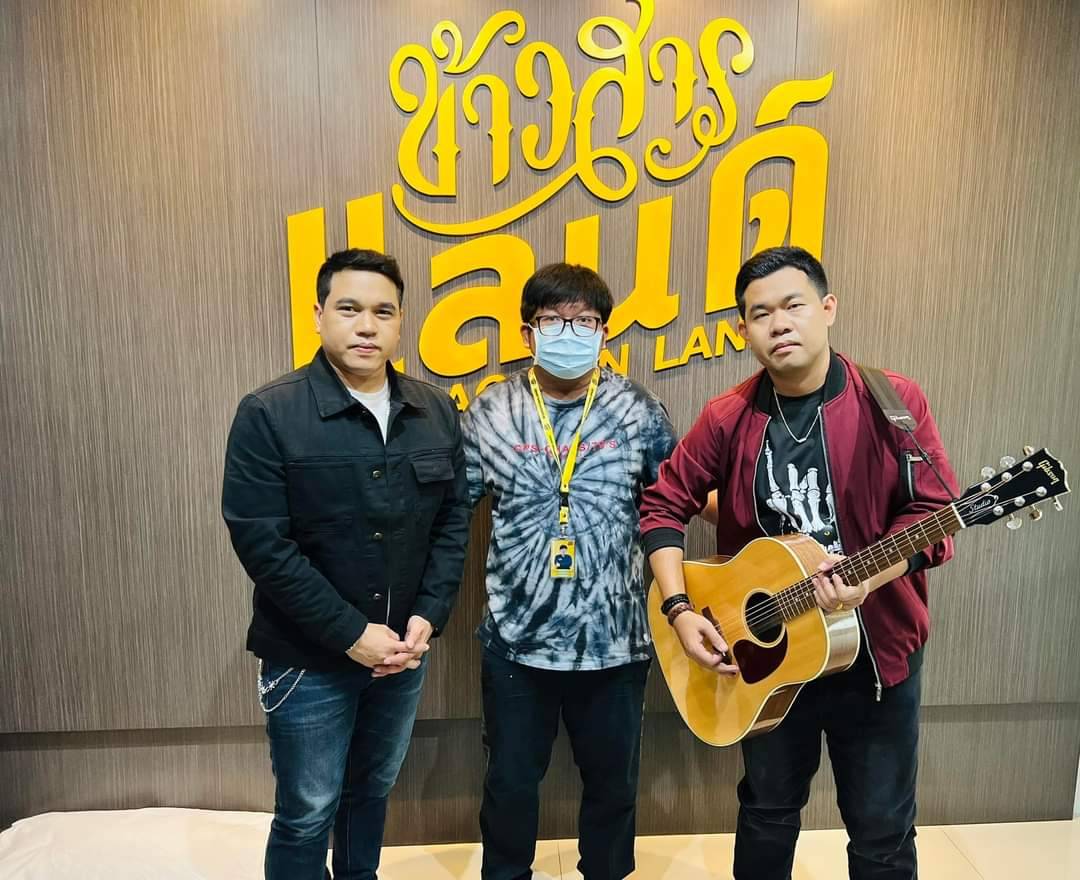  “Khaosan Land 5x100 The Project”  “นักเขียนร้อยล้าน” ฟีทเจอริ่ง “นักร้องร้อยล้าน”