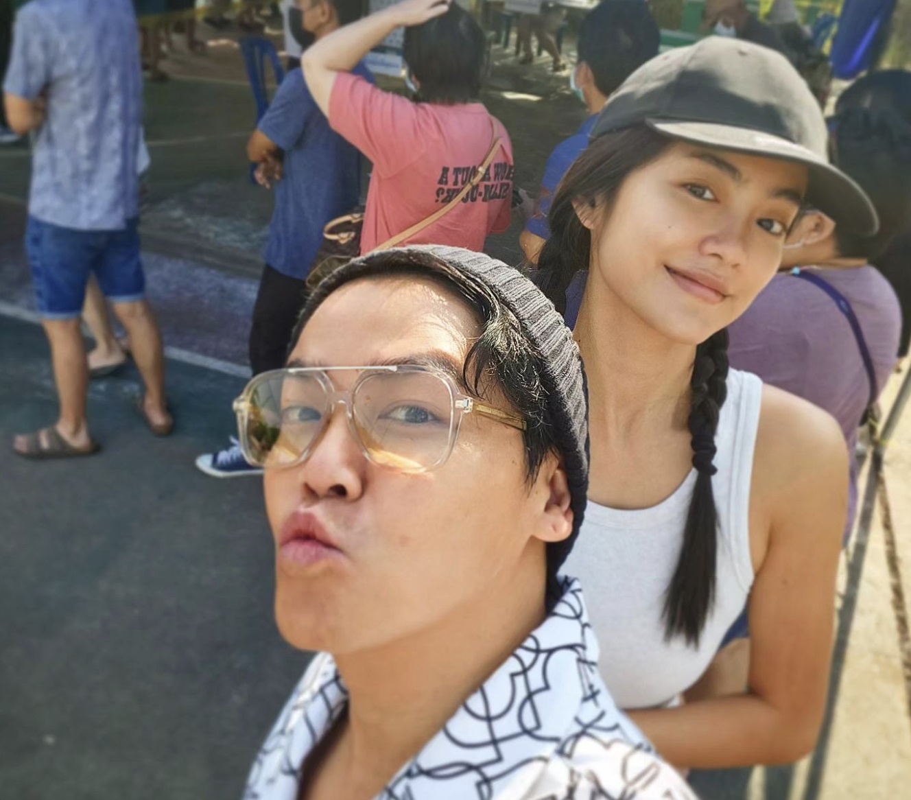 เลือกตั้ง 2566 ประมวลภาพ คนบันเทิง ไปใช้สิทธิเลือกตั้งช่วงเช้า