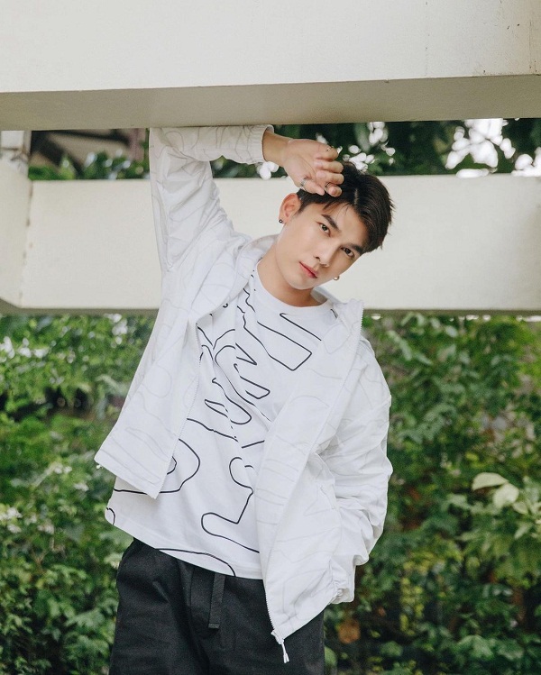 “มิว” จัดกิจกรรม “ShaReTy” ชวน “ว่าน-มาเรียม” ไลฟ์สด แบ่งปันน้ำใจช่วยโควิด-19 (มีคลิป) “มิว” จัดกิจกรรม “ShaReTy” ชวน “ว่าน-มาเรียม” ไลฟ์สด แบ่งปันน้ำใจช่วยโควิด-19 (มีคลิป)