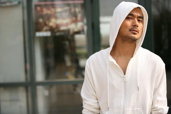 เต๊ะ ศตวรรษ หันมาจับธุรกิจ พ่นยาฆ่าเชื้อ เพราะอยากช่วยเหลือสังคม เต๊ะ ศตวรรษ หันมาจับธุรกิจ พ่นยาฆ่าเชื้อ เพราะอยากช่วยเหลือสังคม